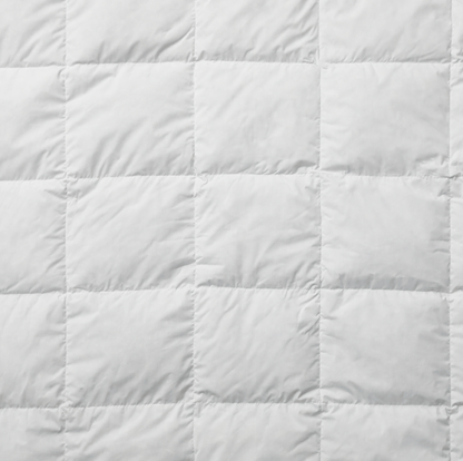 Classic Hotel Comforter